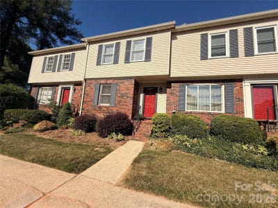/international/us/2705-north-center-street-nw-hickory-nc-110108280699/
