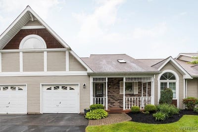 /international/us/8-sweet-bay-lane-amherst-ny-110100127554/
