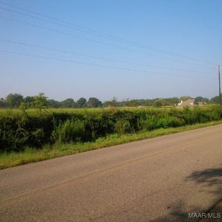 /international/us/1551-moores-ferry-road-selma-al-110105090821/