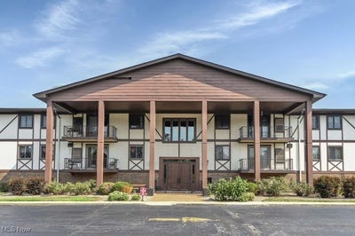 /international/us/4849-grace-road-north-olmsted-oh-110101116614/