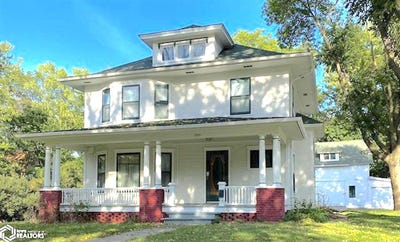 /international/us/1304-chestnut-street-atlantic-ia-110103133394/