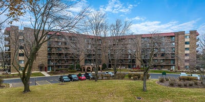 /international/us/35-s-baybrook-drive-palatine-il-110107859217/