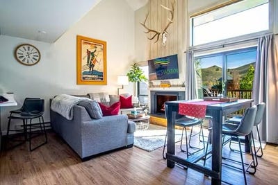 /international/us/2233-bonne-vie-condo-dr-sun-valley-id-110102921953/