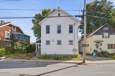 /international/us/21-union-street-glens-falls-ny-110110278279/