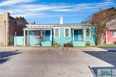 /international/us/8-e-41st-street-savannah-ga-110096702652/