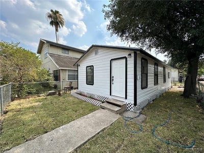 /international/us/118-n-palmas-street-weslaco-tx-110101212732/