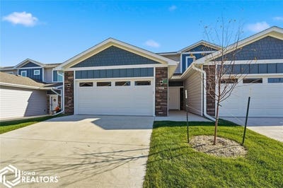 /international/us/217-nw-waverly-drive-waukee-ia-110105971991/