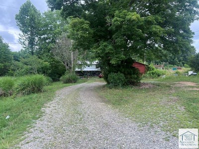 /international/us/4401-county-line-rd-patrick-springs-va-110109211409/