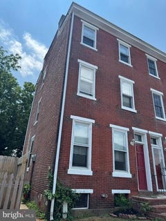 /international/us/24-w-pearl-street-burlington-nj-110100625473/