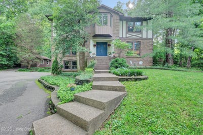 /international/us/7607-briarwood-dr-crestwood-ky-110107382275/