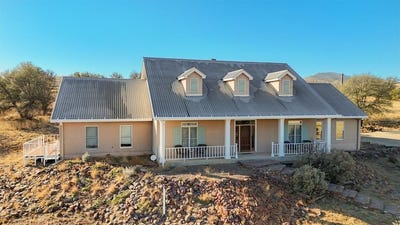 /international/us/102-clear-view-drive-fort-davis-tx-110104606162/