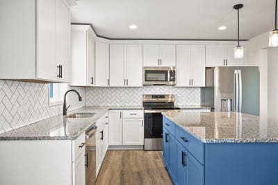 /international/us/343-wild-rose-way-stoughton-wi-110100919324/
