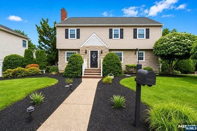 /international/us/71-prospect-avenue-new-milford-nj-110109132230/