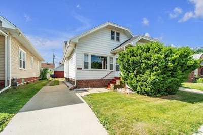 /international/us/2813-21st-st-racine-wi-110100560681/