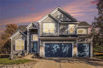 /international/us/605-s-franklin-street-raymore-mo-110103529801/