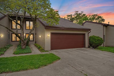 /international/us/1807-glenwood-oaks-court-urbana-il-110107691984/