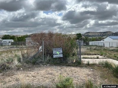 /international/us/47-and-48-pipers-way-la-barge-wy-110106668815/