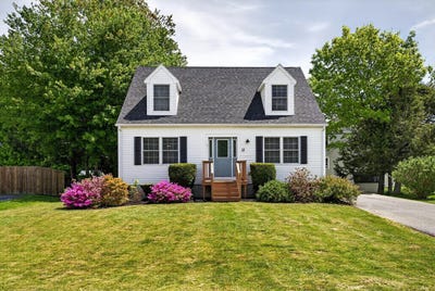 /international/us/13-crabtree-drive-topsham-me-110108488811/
