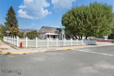 /international/us/120-juniper-street-anaconda-mt-110103542989/
