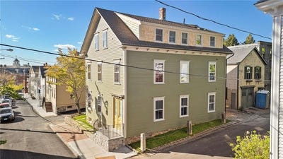 /international/us/18-barney-street-newport-ri-110108059312/
