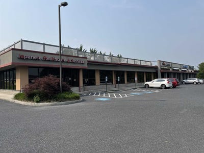 /international/us/1027-richmond-ave-staunton-va-110093648407/
