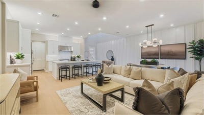 /international/us/1555-snowberry-place-montebello-ca-110108474629/