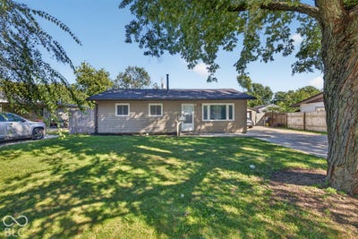 /international/us/3241-winton-avenue-indianapolis-in-110120043745/