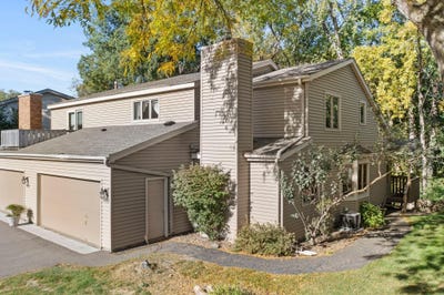 /international/us/5422-meister-road-fridley-mn-110120461263/
