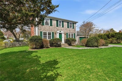 /international/us/194-new-meadow-road-barrington-ri-110107802490/