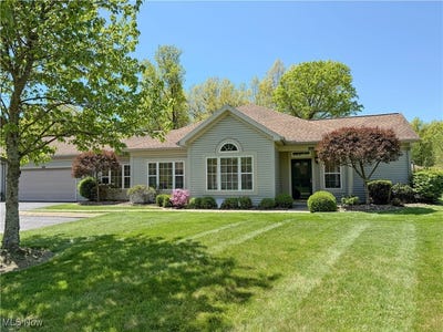 /international/us/20-hunters-woods-boulevard-unit-a-canfield-oh-110098088956/