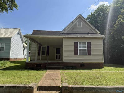/international/us/1207-north-street-se-decatur-al-110099130407/