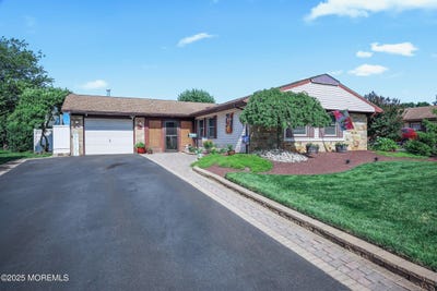 /international/us/149-idlewild-lane-aberdeen-nj-110100982612/?lang=en