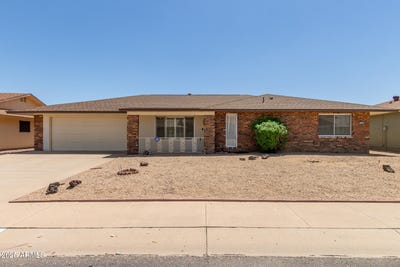 /international/us/13207-w-mesa-verde-drive-sun-city-west-az-110101264520/