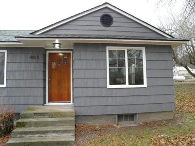 /international/us/403-w-chestnut-st-almira-wa-110098960903/