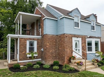 /international/us/8710-w-davison-detroit-mi-110120637574/
