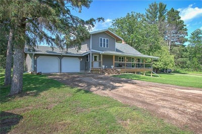 /international/us/16517-200th-street-milaca-mn-110100475580/