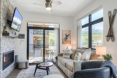 /international/us/37-w-4th-street-silverthorne-co-110108874438/