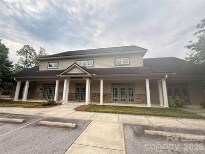 /international/us/14-towne-place-drive-hendersonville-nc-110108257256/