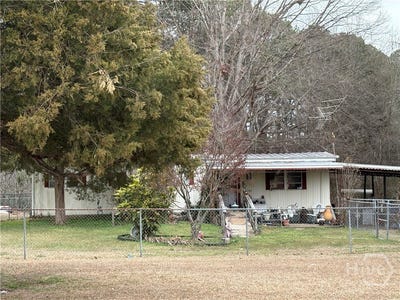 /international/us/1596-glenn-carrie-road-hull-ga-110105854279/
