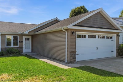 /international/us/416a-elm-street-belpre-oh-110107981217/