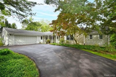 /international/us/2026-w-bend-court-west-bloomfield-twp-mi-110108385241/