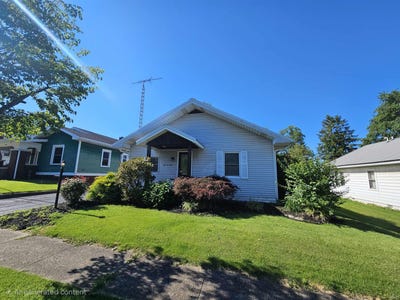 /international/us/813-w-4th-street-bicknell-in-110108985244/