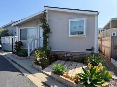 /international/us/824-w-15th-st-newport-beach-ca-110108206166/