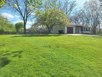 /international/us/227-juneway-terrace-lake-bluff-il-110107475521/