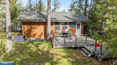 /international/us/2050-shipman-island-ely-mn-110106615951/