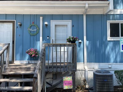 /international/us/7040-longstreet-drive-raleigh-nc-110108978781/