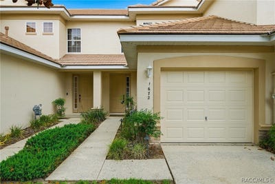 /international/us/1672-w-spring-meadow-loop-lecanto-fl-110108469040/
