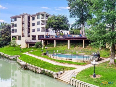 /international/us/401-w-lincoln-street-new-braunfels-tx-110105780963/