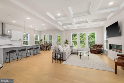/international/us/4615-wood-glen-road-fairfax-va-110100344756/