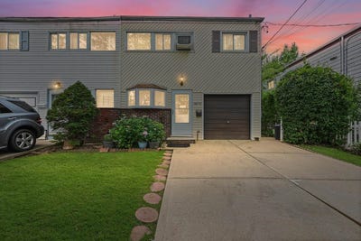 /international/us/149-70-wellers-lane-rosedale-ny-110100452593/
